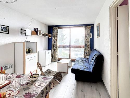 Studio fonctionnel au pied des pistes avec accès piscine - FR-1-267-232