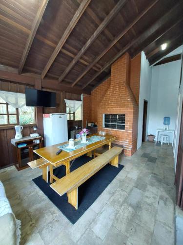 Kuchyň nebo kuchyňský kout v ubytování Residencial Rodrigues Centro Florianópolis