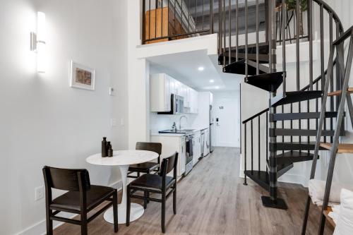 The Ledger Residences by Sosuite - Old City Image