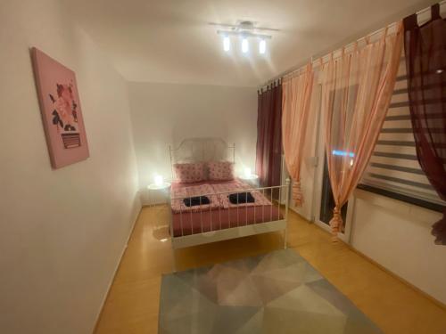 Katil atau katil-katil dalam bilik di Chic & Trendy Mainz Apartment near cetral station