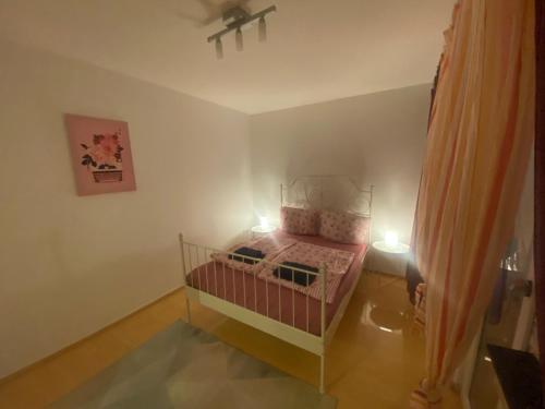 Katil atau katil-katil dalam bilik di Chic & Trendy Mainz Apartment near cetral station
