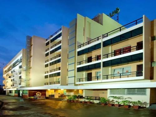 Gallery image of Hotel Subam in Palani