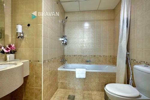 Koupelna v ubytování 1BR Fully Furnished Apartment in Dubai Marina