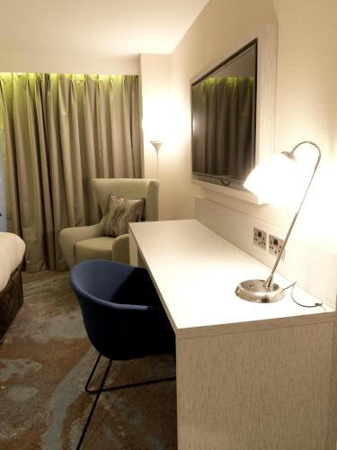 TV a/nebo společenská místnost v ubytování DoubleTree by Hilton Chester