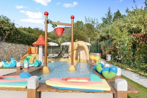 Κήπος έξω από το Mobile Home Charme 176