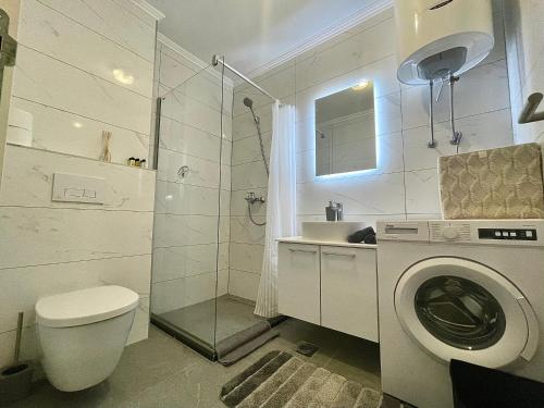 Et badeværelse på Apartman Sweet Home