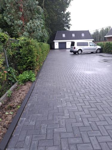 Kejiranan di persekitaran atau kejiranan dekat dengan rumah tamu ini