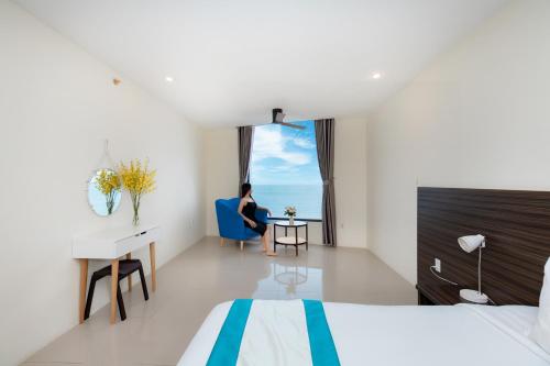 Postel nebo postele na pokoji v ubytování Annata Beach Hotel