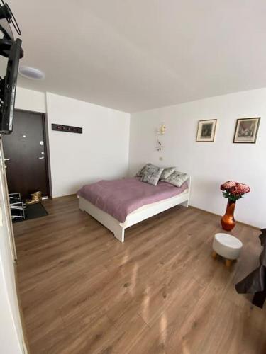 Posteľ alebo postele v izbe v ubytovaní Nice place to stay close to city