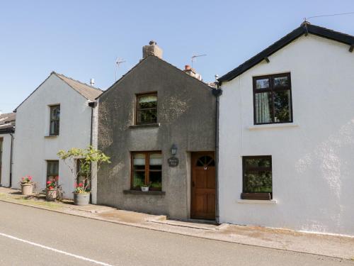 Huntsmans Cottage – Photos 2