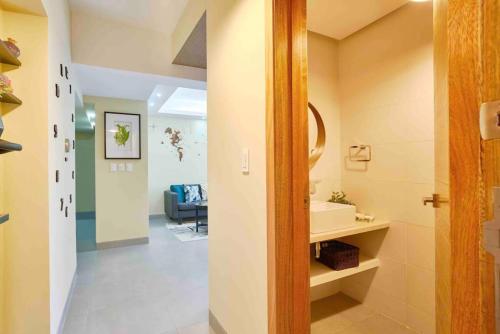 Phòng tắm tại Cozy City Center Condo Pool