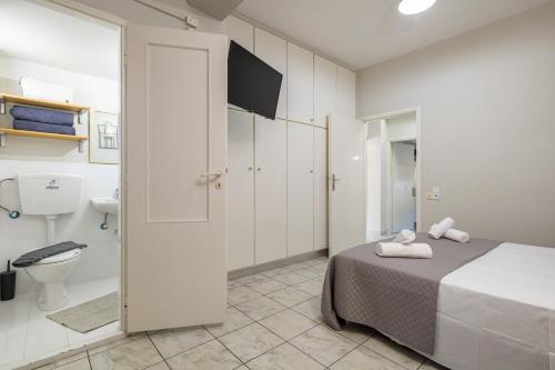 Koupelna v ubytování Karel house
