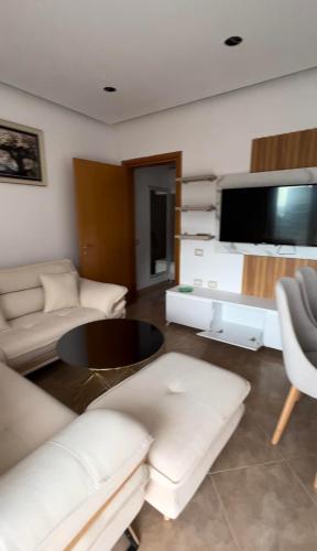 Christian Home - Imazhi 1