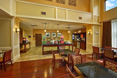 Fotografie z fotogalerie ubytování Hampton Inn & Suites Sevierville at Stadium Drive v destinaci Kodak