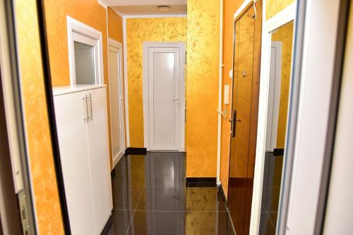 Foto dalla galleria di Goldi apartman a Banja Luka