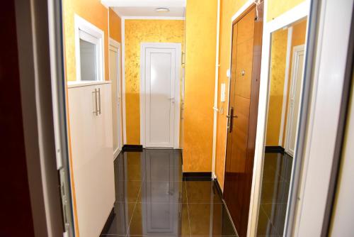 Foto dalla galleria di Goldi apartman a Banja Luka