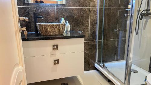 Ένα μπάνιο στο Complex Rediu 54-PentHouse