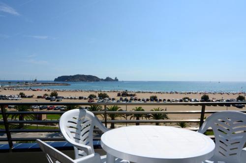 Catalonia 4-5 vista mar