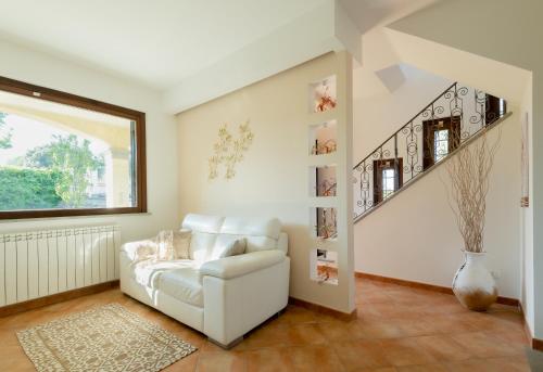 Χώρος καθιστικού στο Villa Marilì
