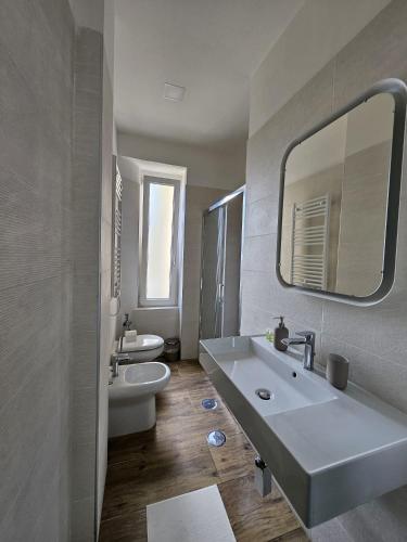 Bilik mandi di B&B Pietre Preziose
