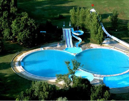 Πισίνα στο ή κοντά στο SPA, Patio et Maison privés - Détente à la campagne