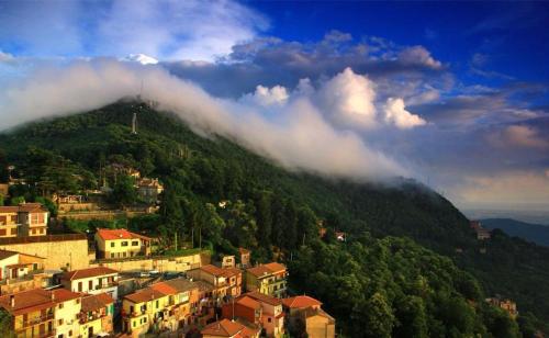 Galeriebild der Unterkunft Villa dei Fantasmi in Rocca di Papa