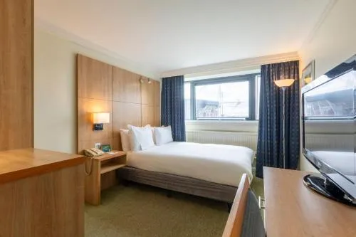 Holiday Inn Cardiff City Centre by IHG photo 5