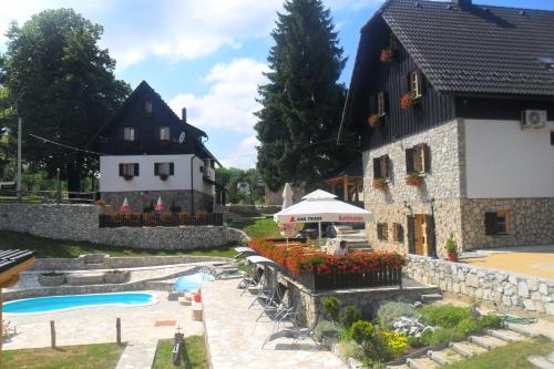 Πισίνα στο ή κοντά στο Plitvice Etno House III