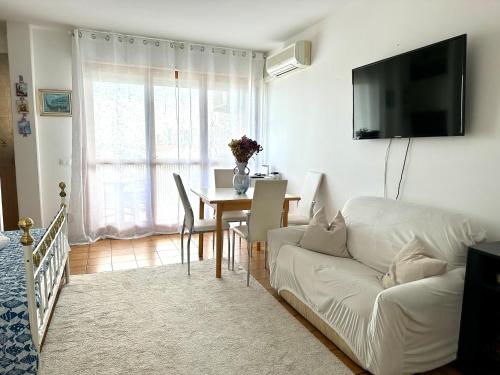 Marina Bay View Apartment – Photos 2