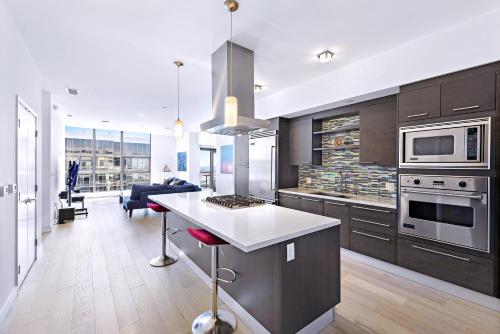 Photo de la galerie de l'établissement Altitude 25, à Santa Ana