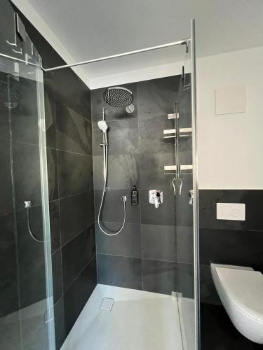 Ένα μπάνιο στο Modern Apartment Mainz by PMA
