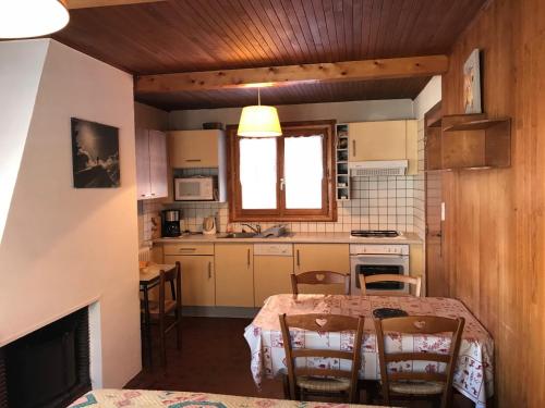 Charmant 2 pièces aux Gets, proche télécabines, balcon, accueille 4 pers, animaux admis