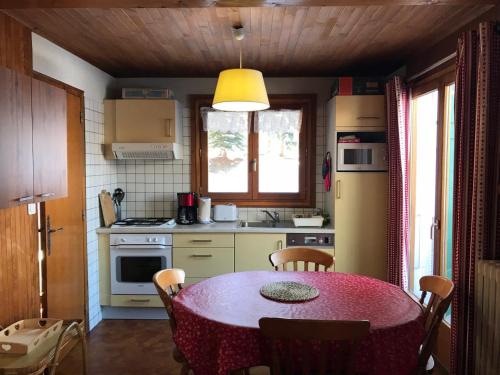 Charmant Appartement pour 4 aux Gets, Balcon Sud, Proche Pistes et Commerces