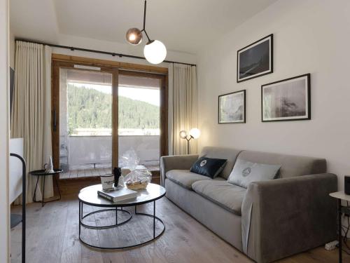 Appartement moderne 46 m², 4 pers, Courchevel Moriond, skis aux pieds, balcon, parking, wifi, ascenseur - FR-1-631-170