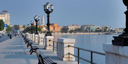 Faro Sul Mare Luxury Apartment - Zona Fiera photo 11