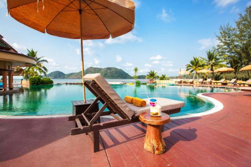 Bazén v ubytování The Aiyapura Koh Chang nebo v jeho okolí