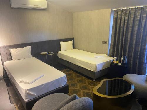 MAD INN HOTEL & SPA – Photos 2