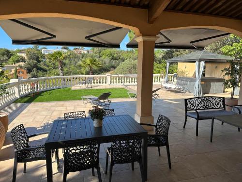 Photo de la galerie de l'établissement villa Pierre, à Cogolin