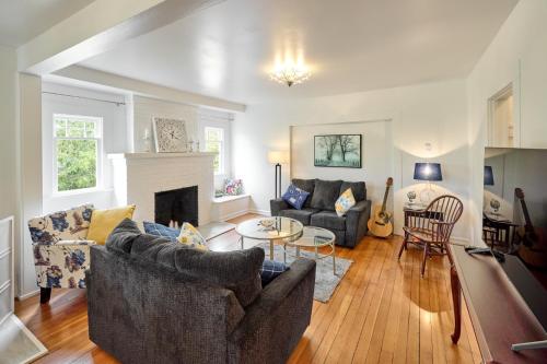 Fotografie z fotogalerie ubytování Home - Elegant comfort 22 minutes to OSU v destinaci Lebanon