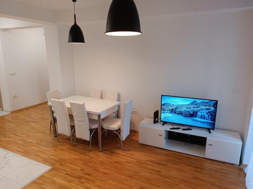 Televisyen dan/atau pusat hiburan di KV Apartments Skopje