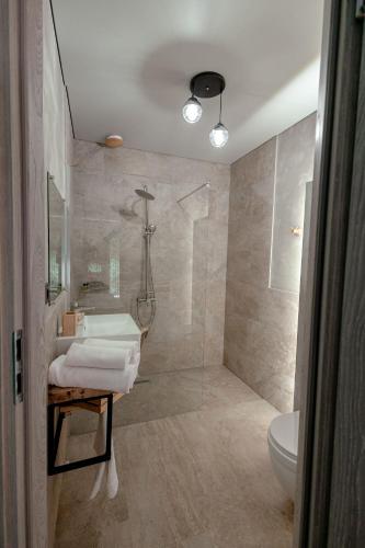 Un baño de Valley Park Dilijan