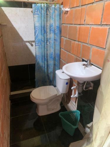 Koupelna v ubytování La finquita de jamgara