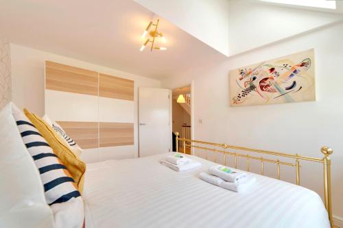 Foto Pass the Keys 49 Byron Square Modern and Spacious 3 Bed Home with Free Parking 6