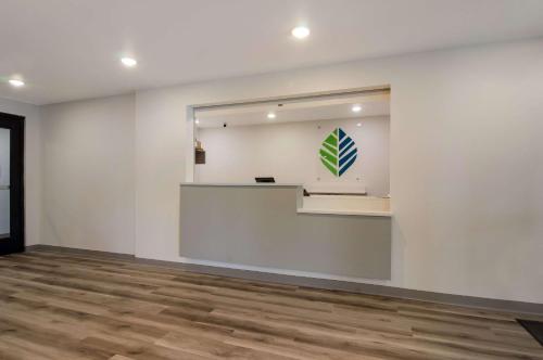 Ο χώρος του λόμπι ή της ρεσεψιόν στο WoodSpring Suites Olympia - Lacey