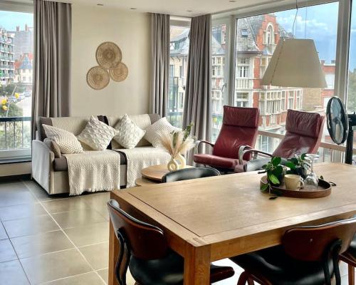 Χώρος καθιστικού στο Appartement centrum van De Panne