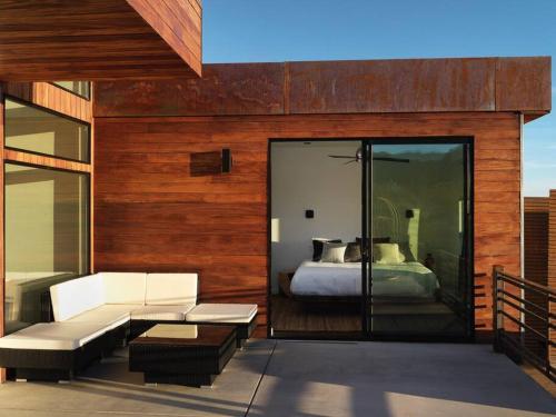 Μπαλκόνι ή βεράντα στο Panoramic Heaven - Luxury Designer Property w Spa