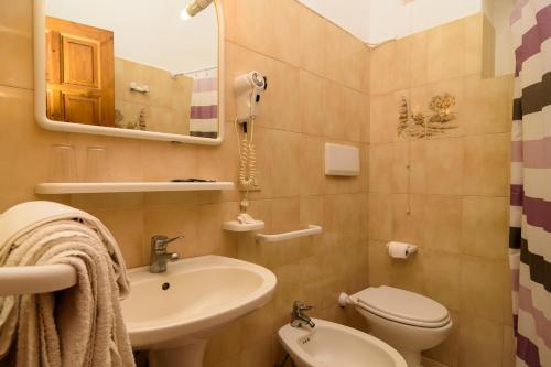 Ванная комната в Hotel Villa Fiorentina
