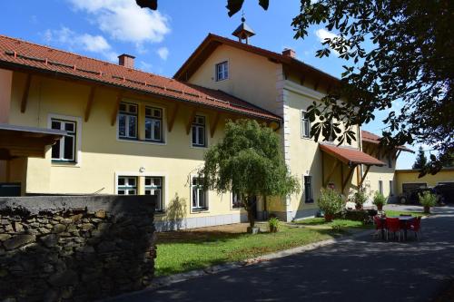 Zámeček nad Běleckým Mlýnem