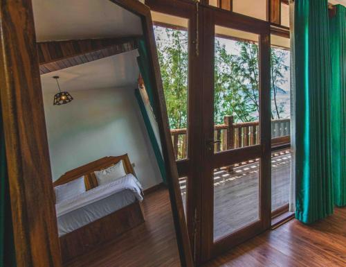 Gallery image of Tree House Bungalows in Koh Rong Island