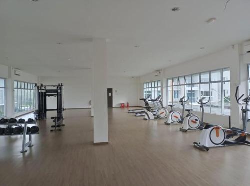 Het fitnesscentrum en/of fitnessfaciliteiten van SKYLoveHomestay
